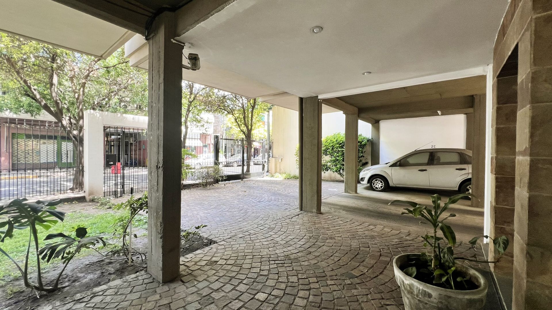 VENTA 2 amb en Dúplex con Cochera y Balcón Florida