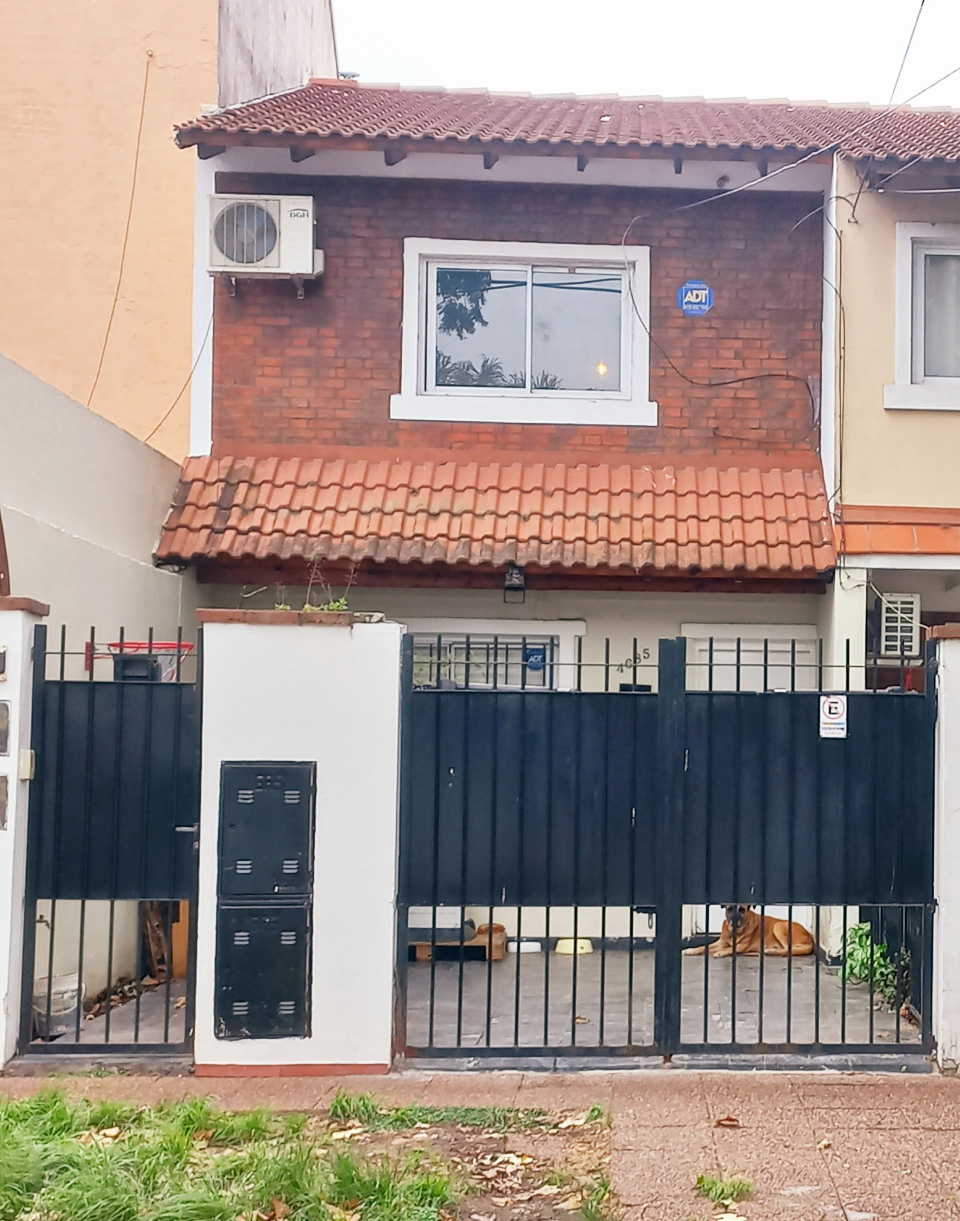 Casa Duplex 4 Ambientes Jardin Munro. Apto Credito