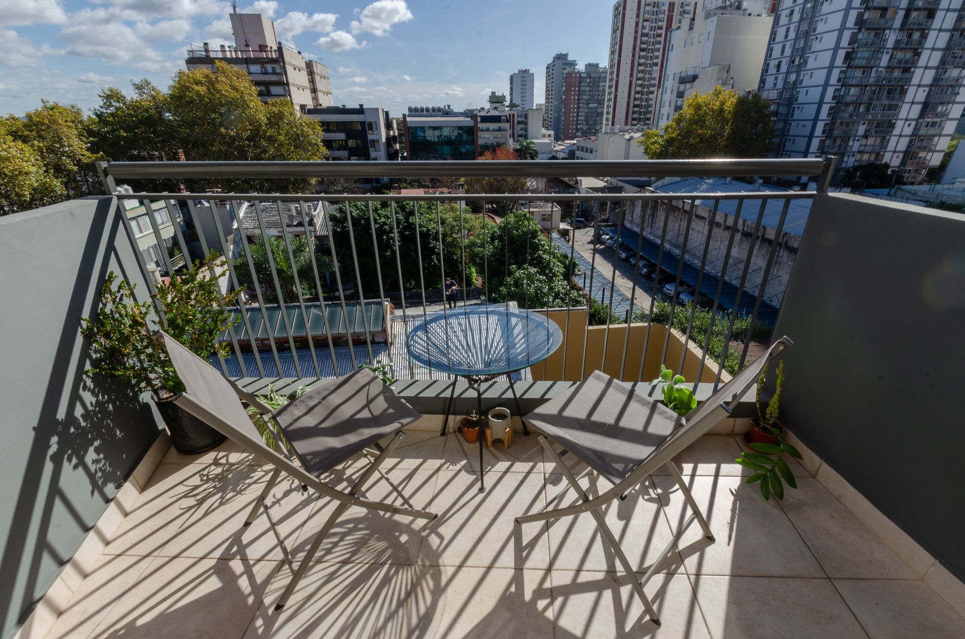 VENTA 2 ambientes en DÚPLEX con COCHERA y PILETA