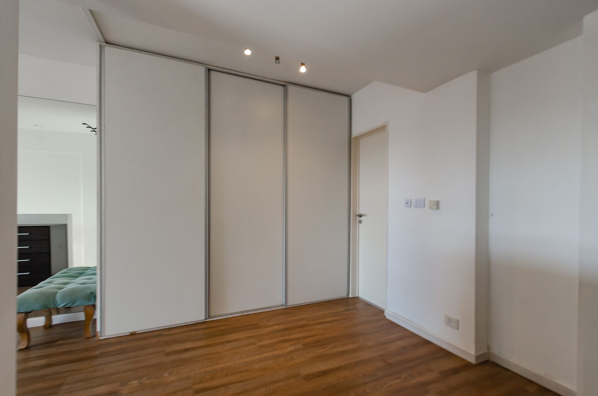 VENTA 2 ambientes en DÚPLEX con COCHERA y PILETA