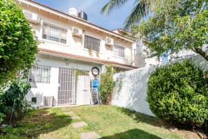 Carapachay PH Sale – 4 rooms, garden, garage, grill