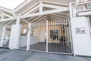 Carapachay PH Sale – 4 rooms, garden, garage, grill