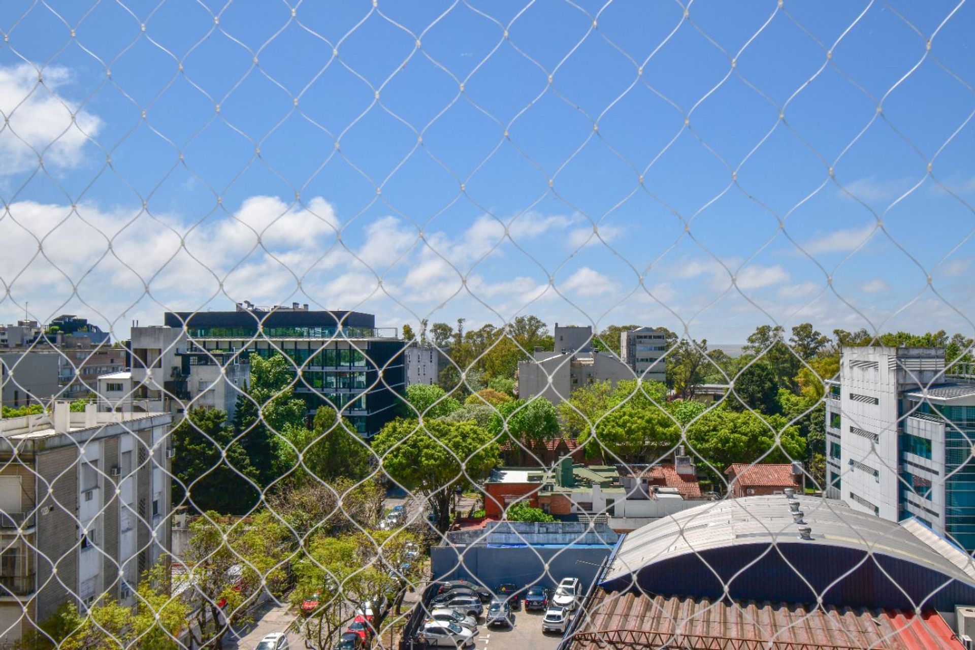Venta Departamento 4 amb. vista al rio con cochera