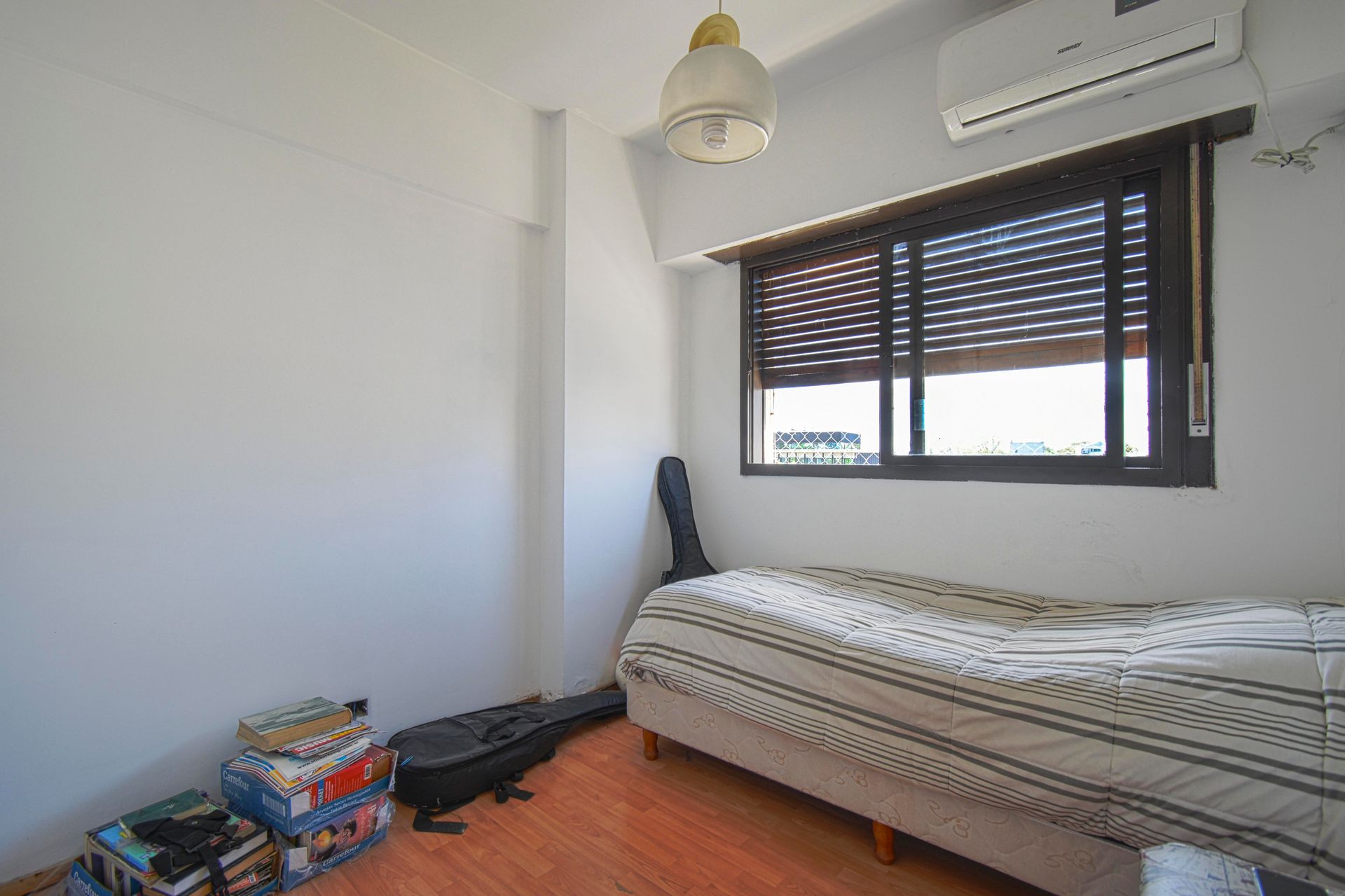 Venta Departamento 4 amb. vista al rio con cochera