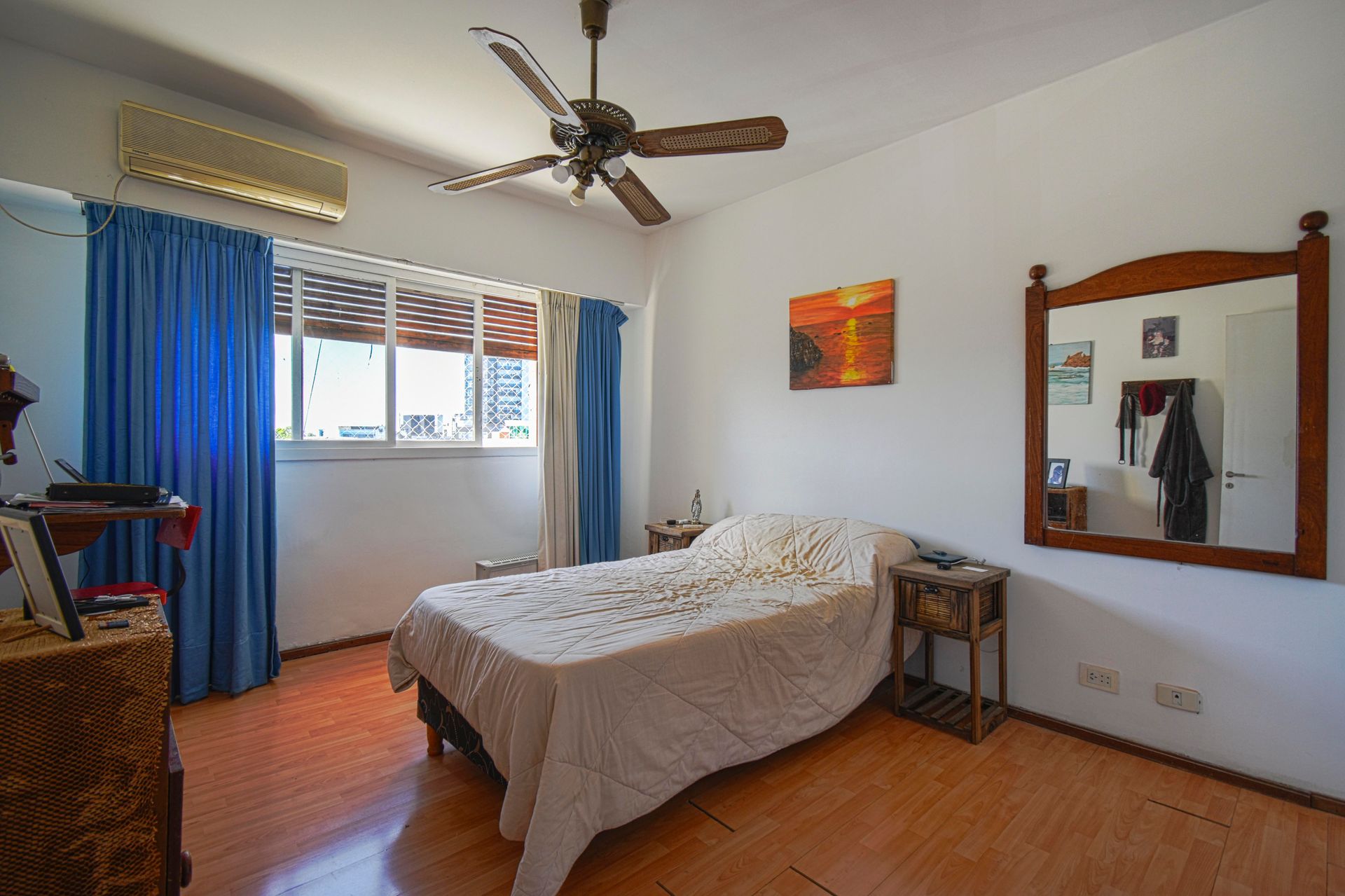 Venta Departamento 4 amb. vista al rio con cochera