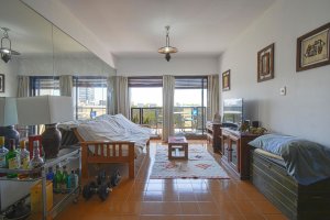 Apartment for sale: 4 rooms, river view, garage.