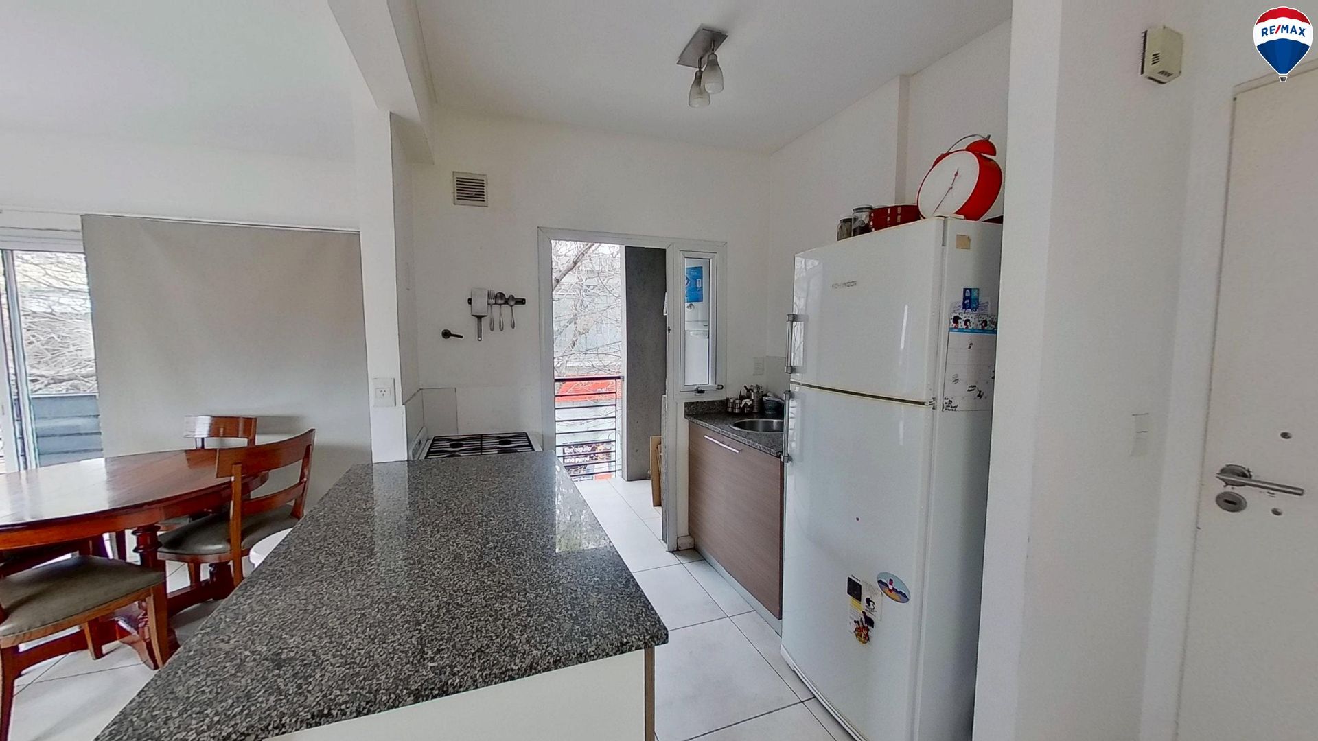 Venta Depto. Dos Ambientes - Balcon Y Cochera