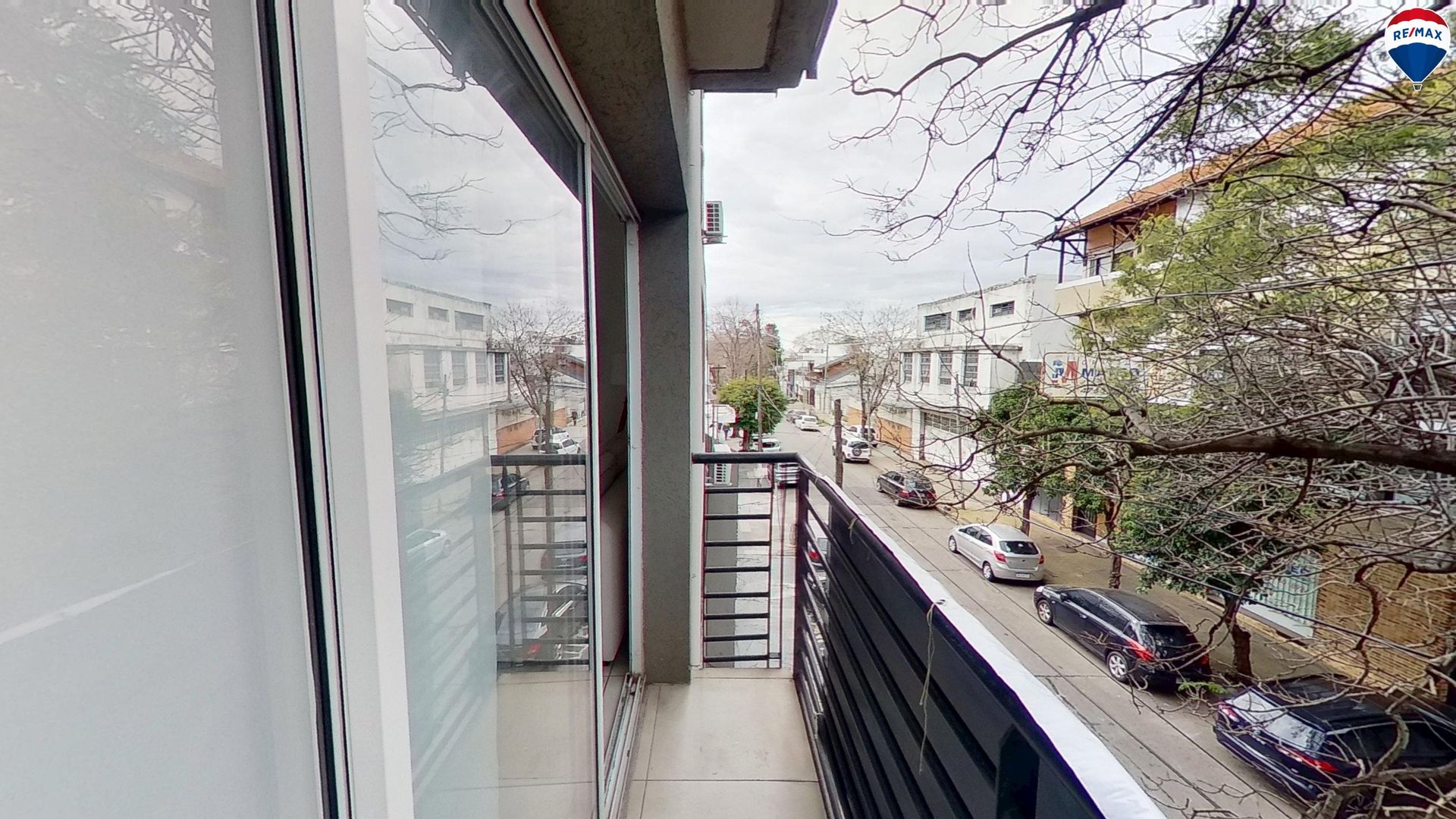 Venta Depto. Dos Ambientes - Balcon Y Cochera