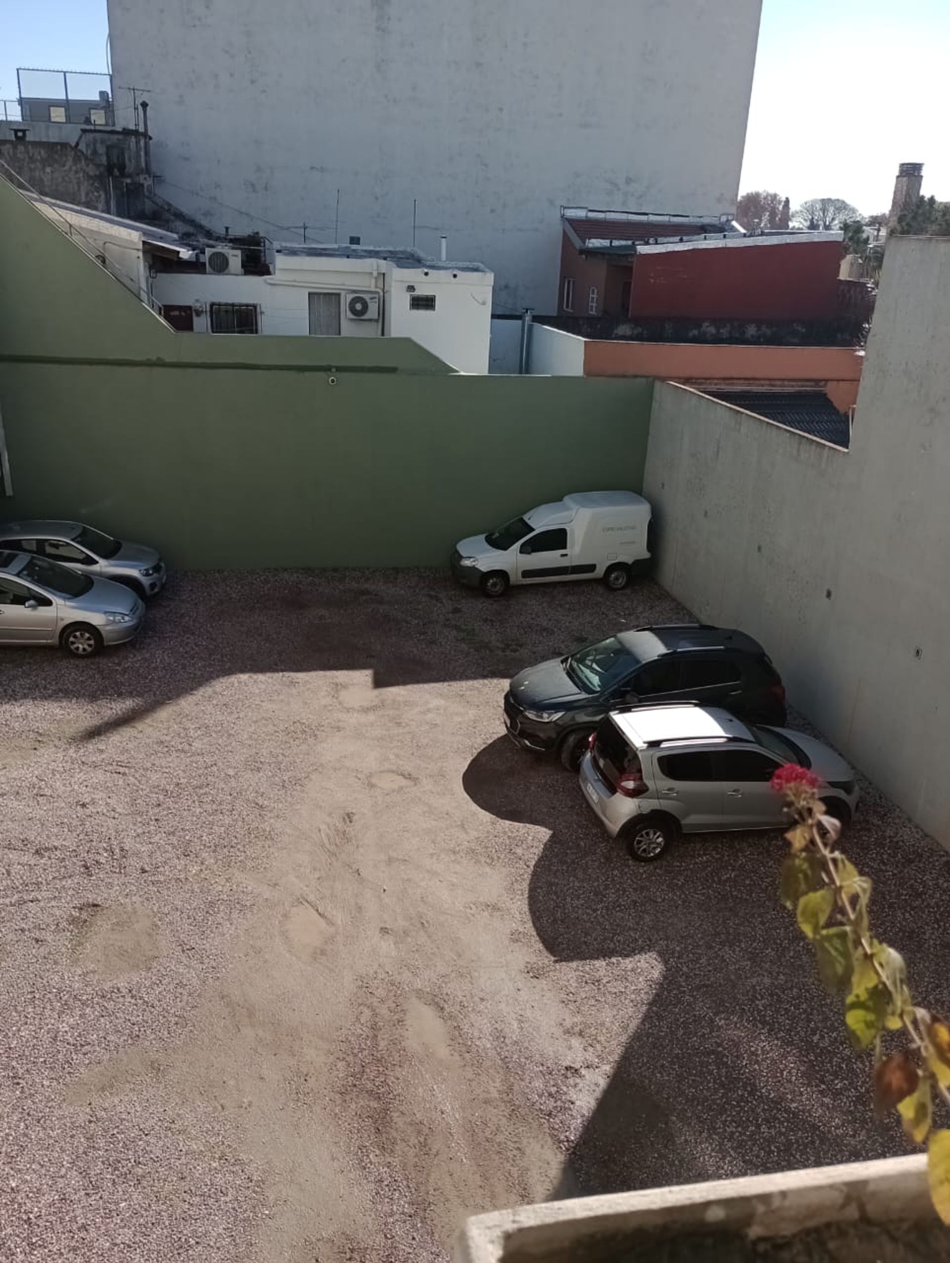 Venta Depto. Dos Ambientes - Balcon Y Cochera
