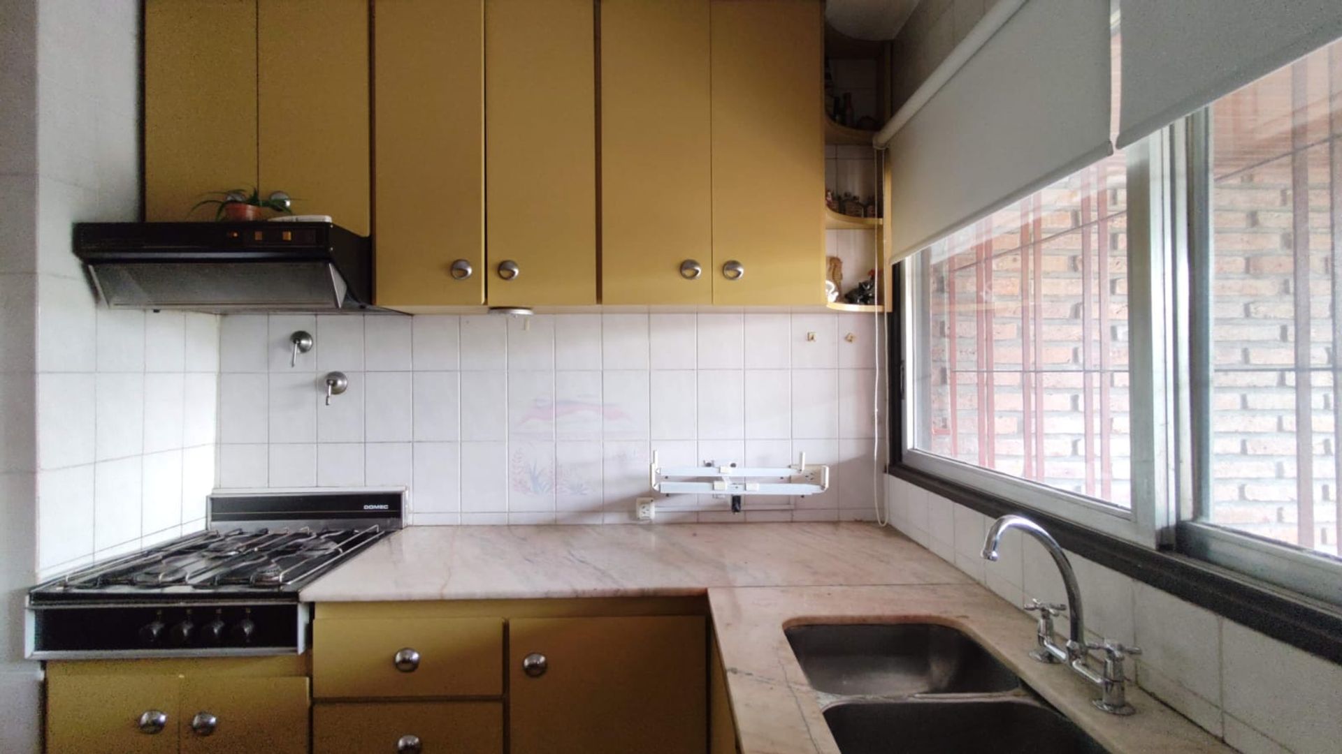 Venta triplex 5 ambientes en Olivos con playroom
