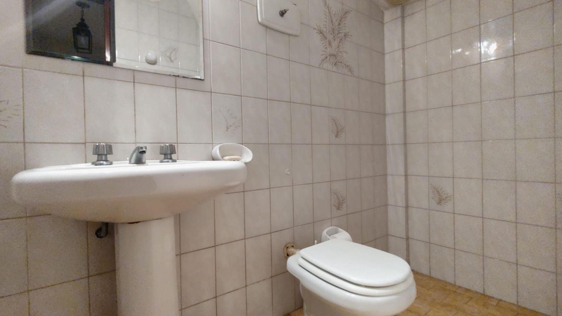 Venta triplex 5 ambientes en Olivos con playroom