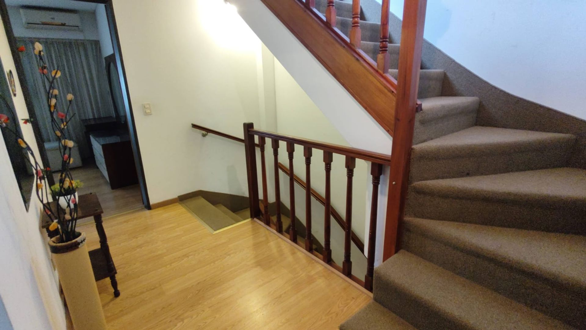 Venta triplex 5 ambientes en Olivos con playroom