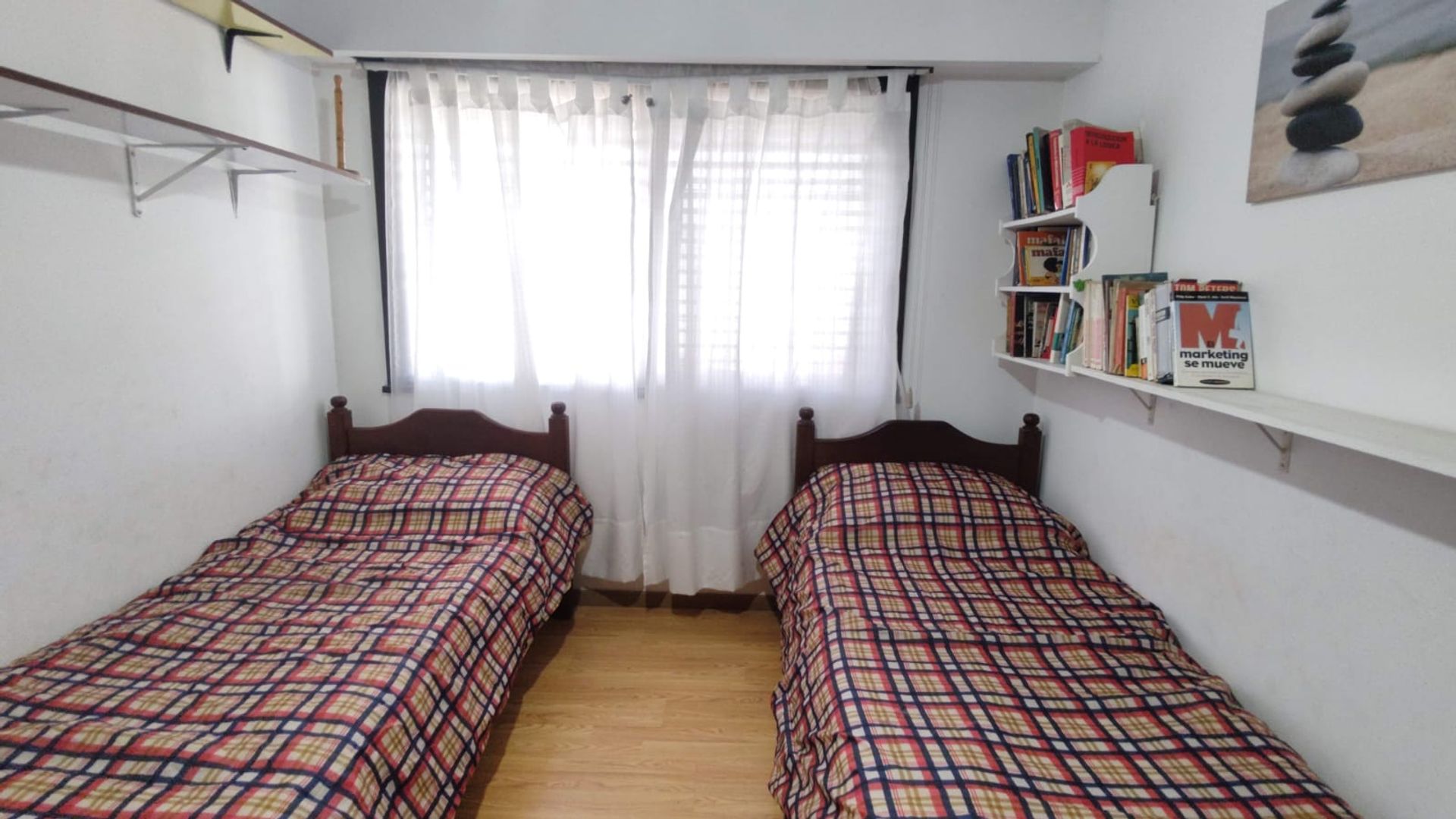 Venta triplex 5 ambientes en Olivos con playroom