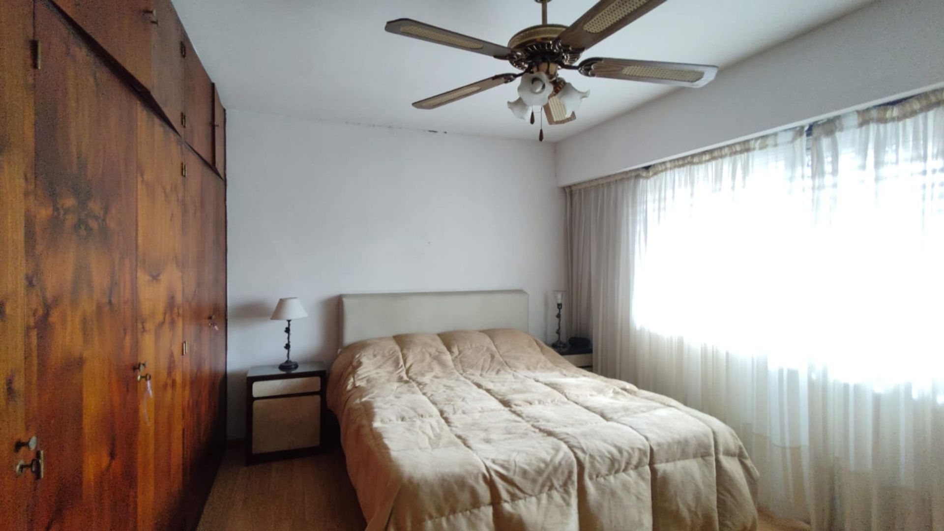 Venta triplex 5 ambientes en Olivos con playroom