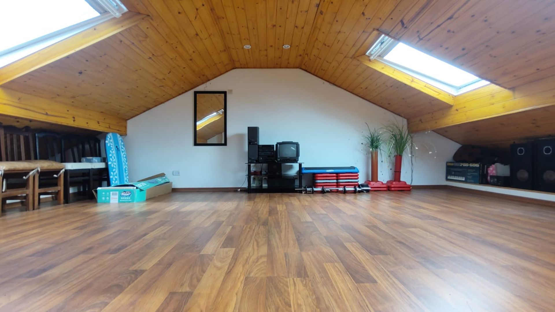 Venta triplex 5 ambientes en Olivos con playroom