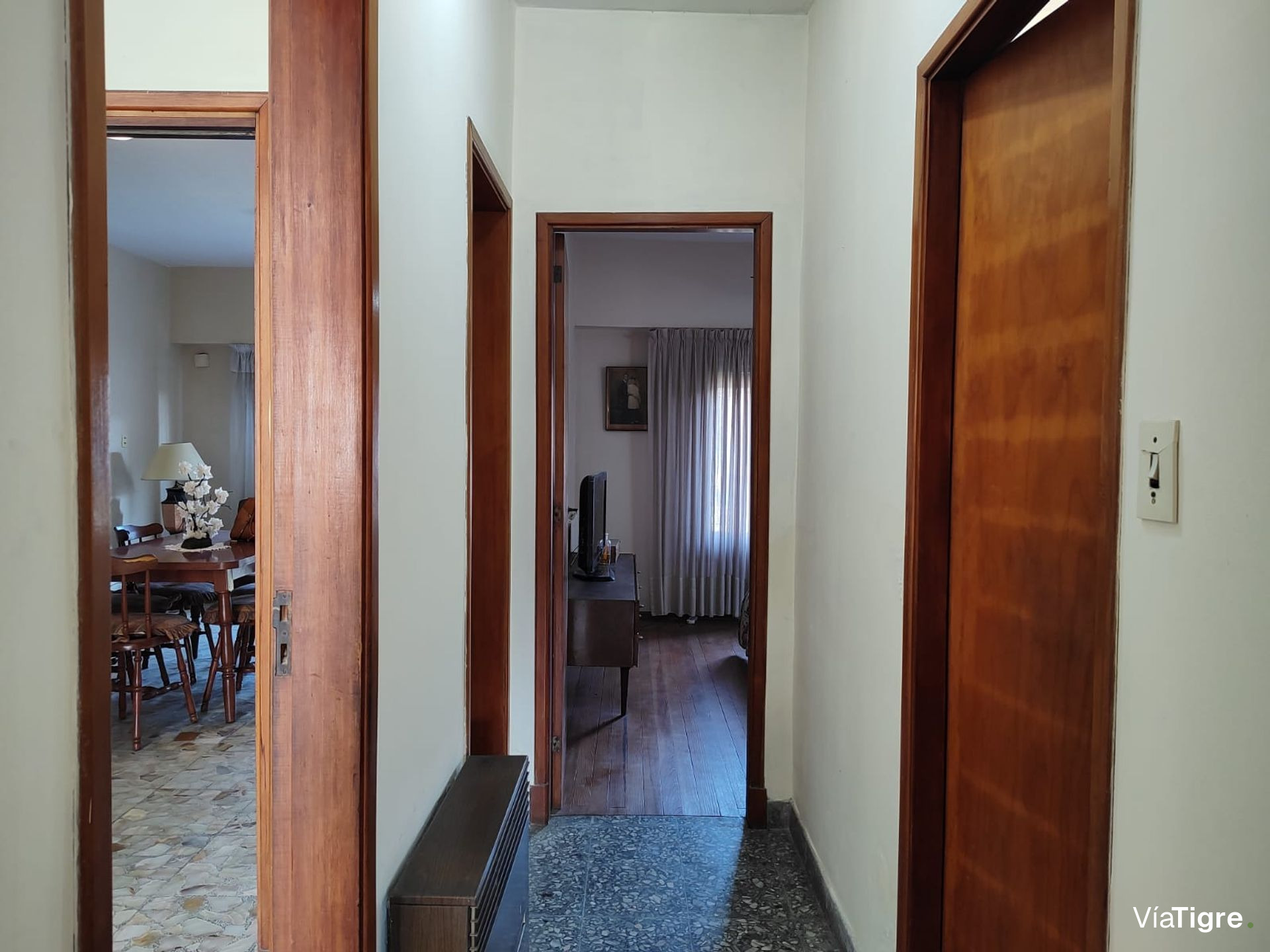 Venta casa 3 ambientes Villa Adelina con jardín