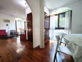VENTA Casa de 5 ambientes c/patio en Vicente Lopez