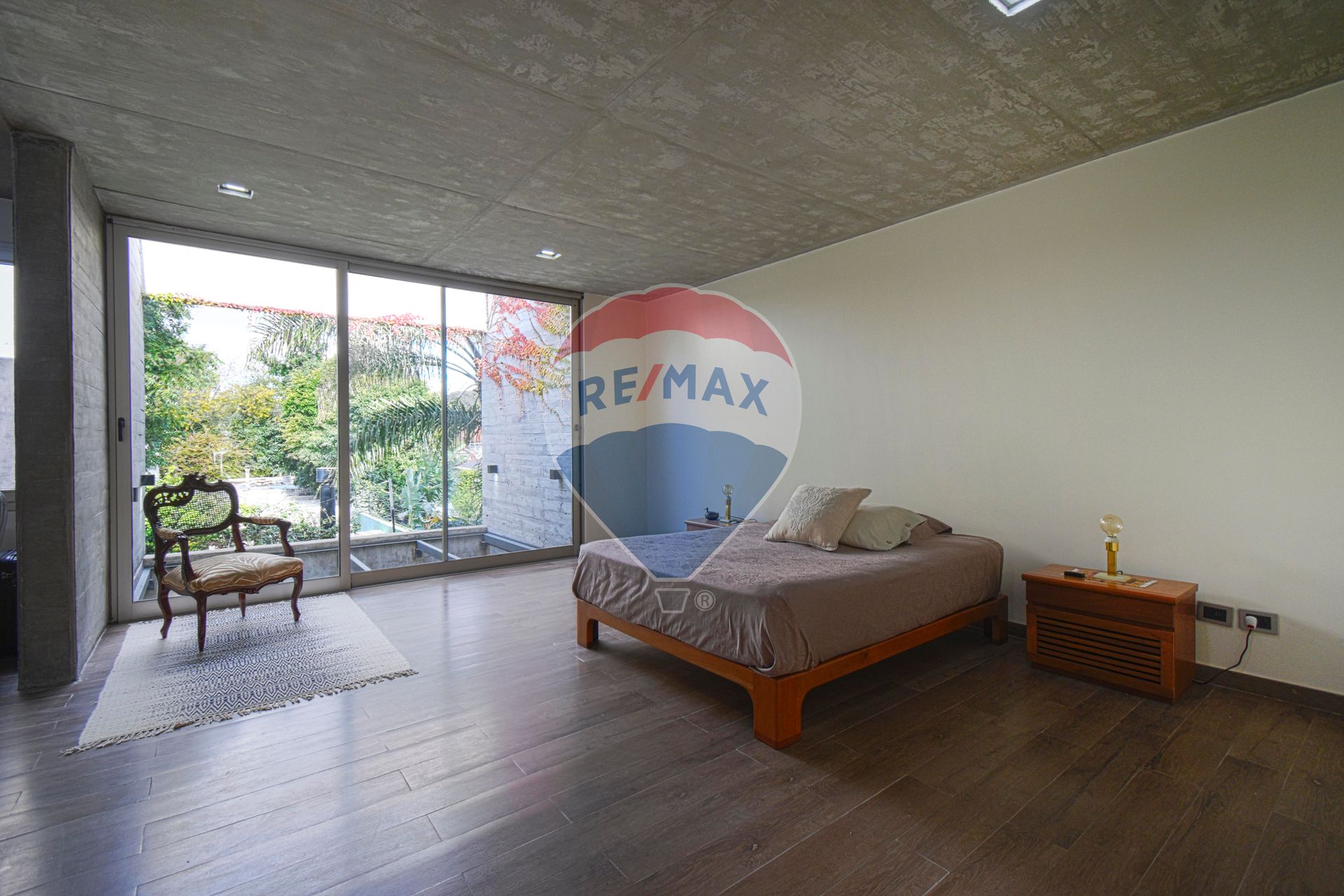Venta Casa a estrenar en Martínez UNICA!