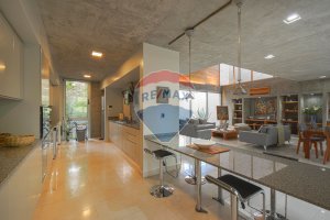 New House for Sale in Martínez UNICA!