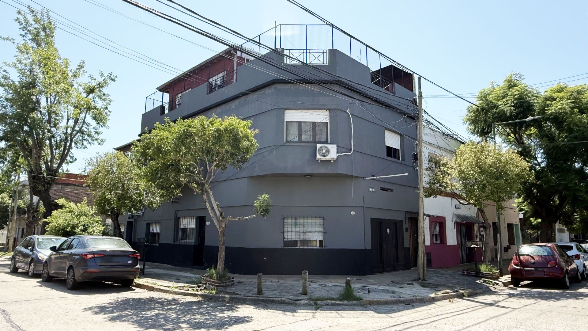 VENDE-Vivienda multifamiliar 6 ambiente-San Isidro