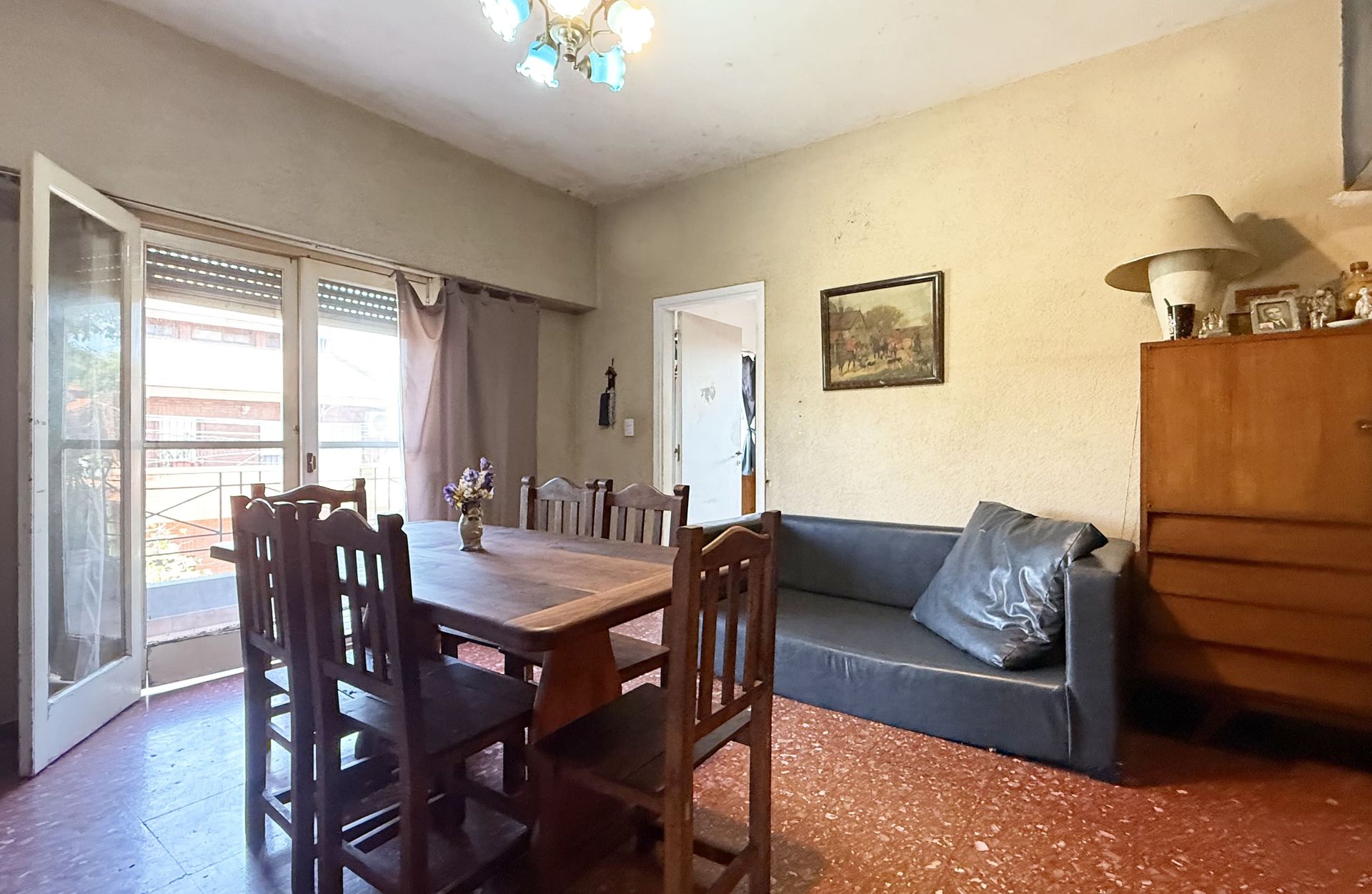 VENDE-Vivienda multifamiliar 6 ambiente-San Isidro