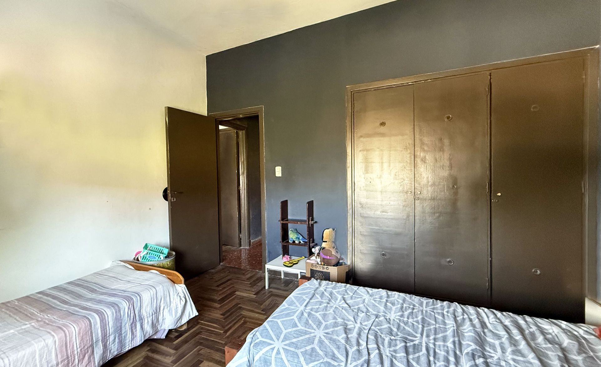 VENDE-Vivienda multifamiliar 6 ambiente-San Isidro