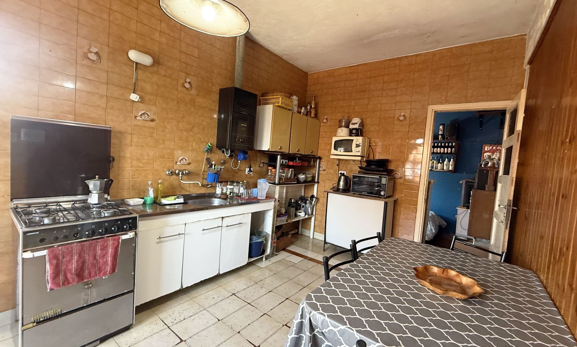 VENDE-Vivienda multifamiliar 6 ambiente-San Isidro