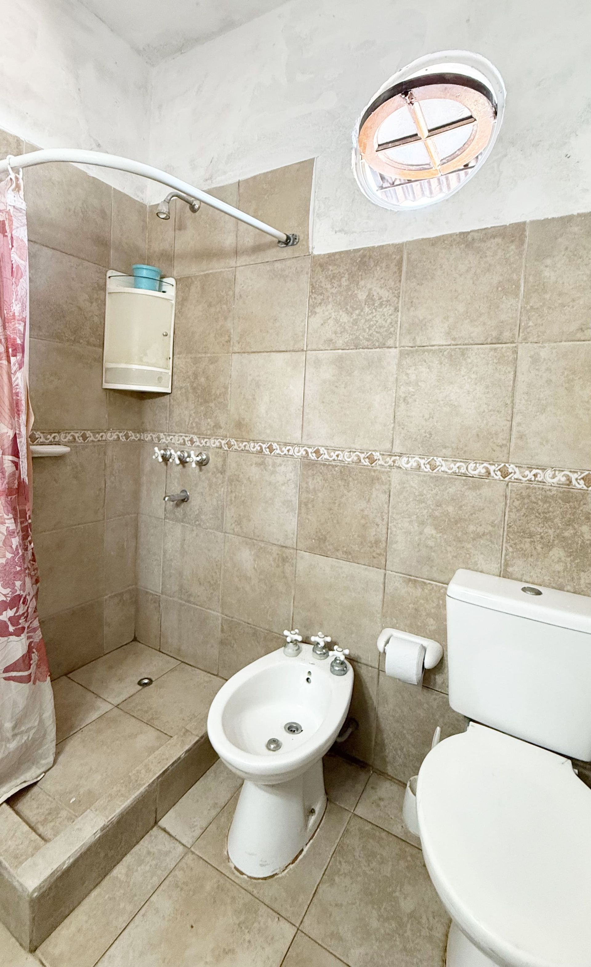 VENDE-Vivienda multifamiliar 6 ambiente-San Isidro