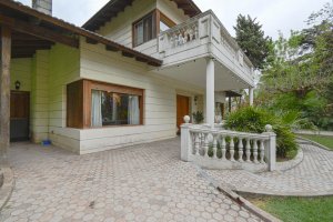 2-Story House for Sale in San Isidro, Large Lot