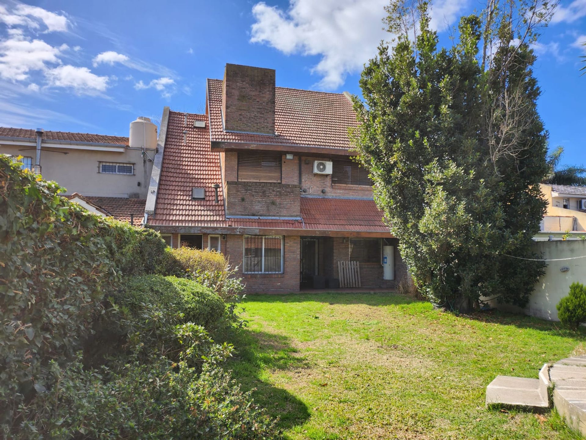 Casa 5 amb+Dep en venta S. Isidro pileta apto créd