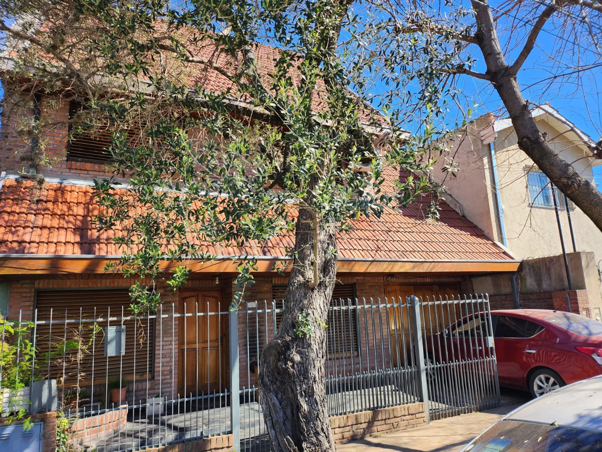 Casa 5 amb+Dep en venta S. Isidro pileta apto créd