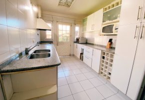 House 5 rooms + Apartment for sale, St. Isidro, pool, credit available