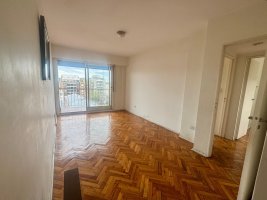 3-room apartment for sale in Olivos with balcony
