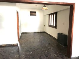 Very Good House