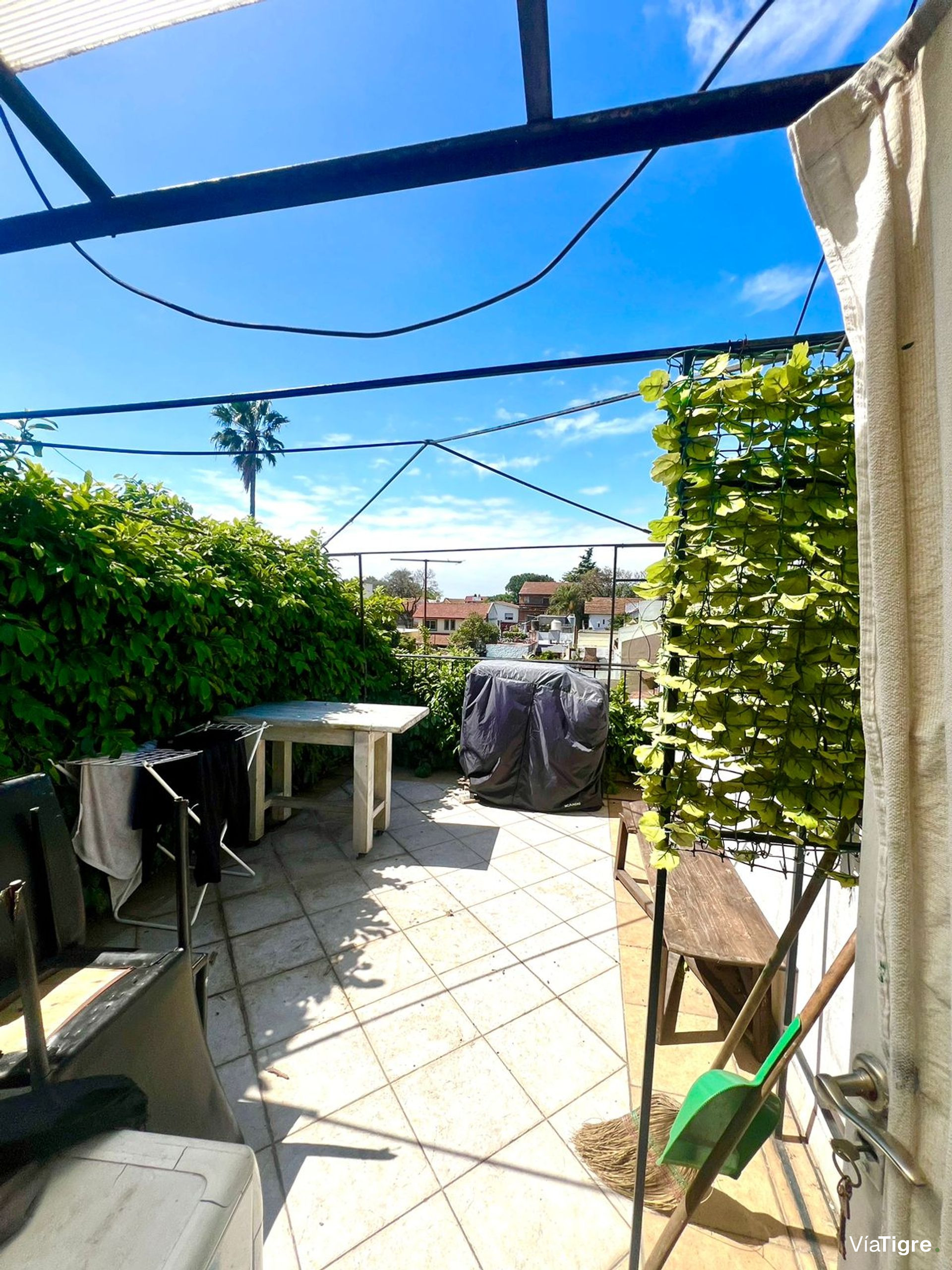 Venta Triplex-4 amb-Cochera-Pileta-Parque-Olivos