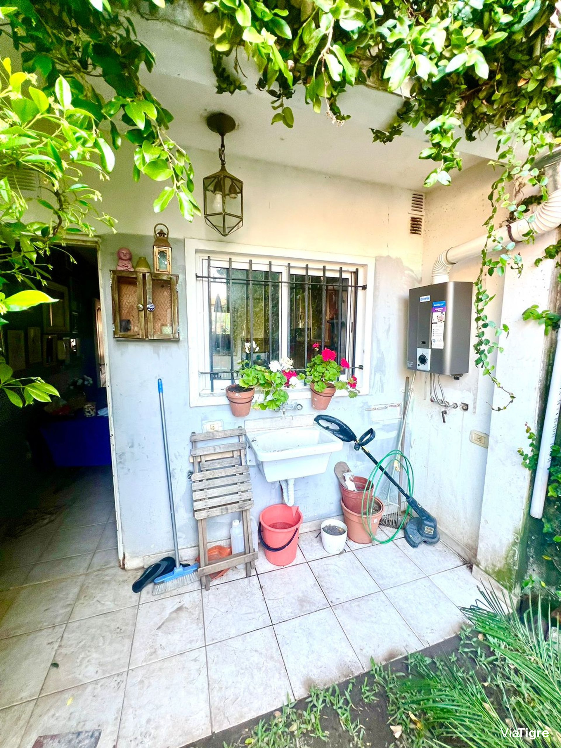 Venta Triplex-4 amb-Cochera-Pileta-Parque-Olivos