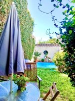 Venta Triplex-4 amb-Cochera-Pileta-Parque-Olivos