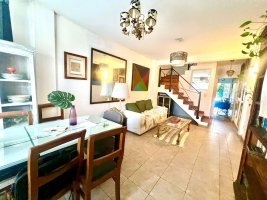 Venta Triplex-4 amb-Cochera-Pileta-Parque-Olivos