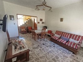 4-room House for Sale in Boulogne San Isidro with Garden