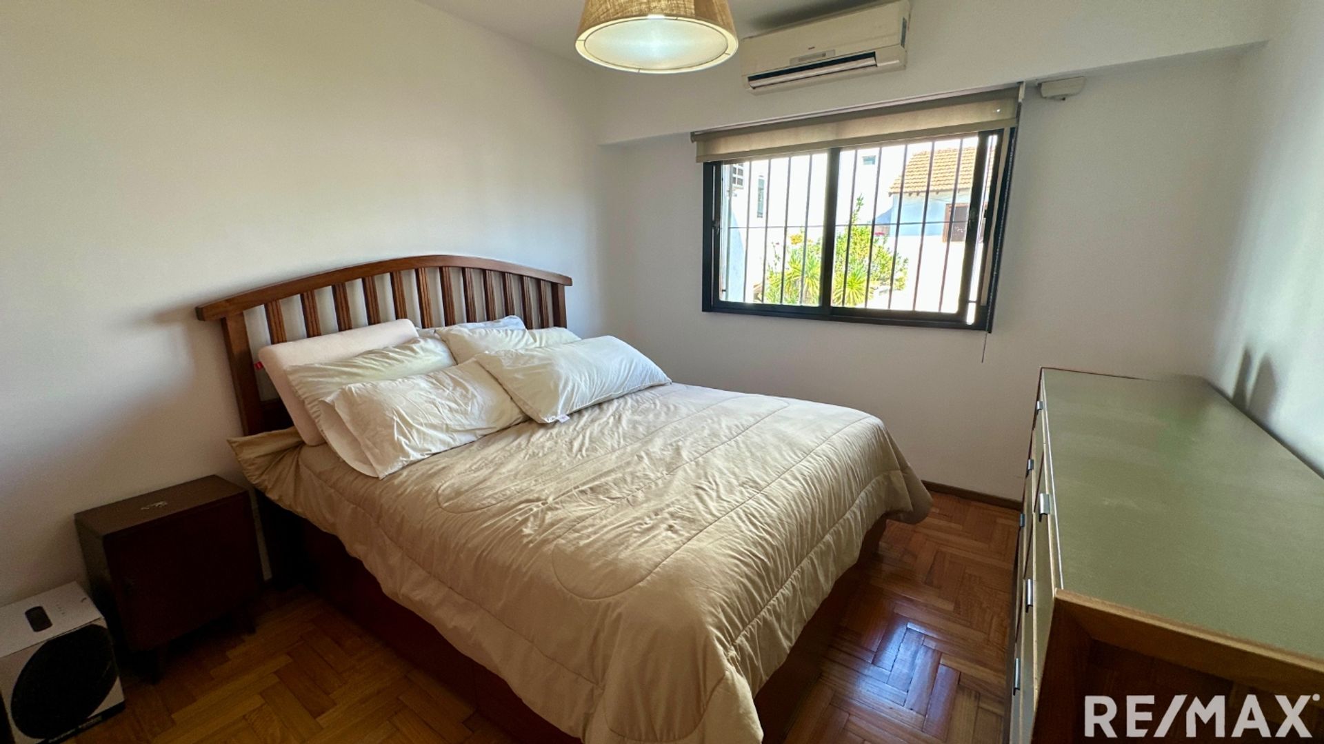 Venta PH en Olivos 4 ambientes con cochera