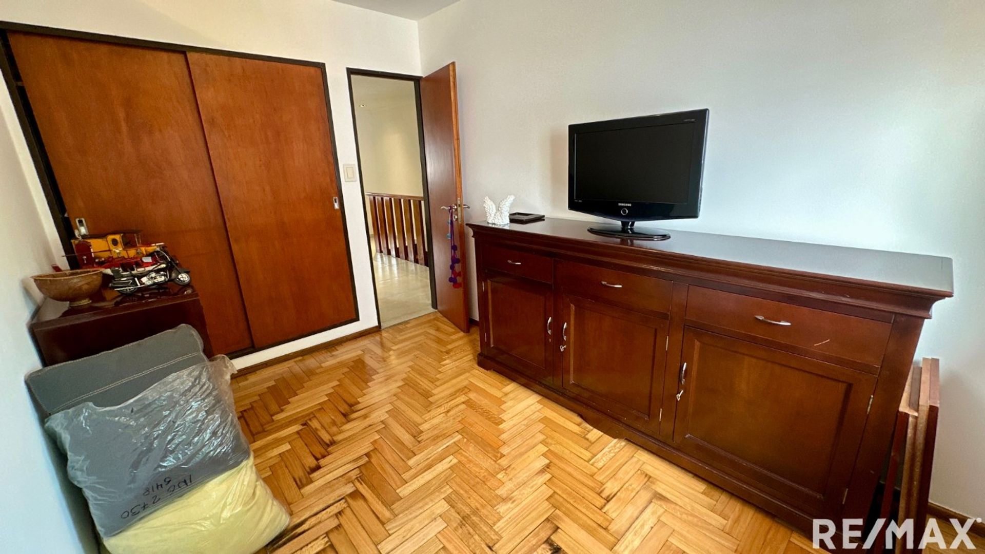 Venta PH en Olivos 4 ambientes con cochera
