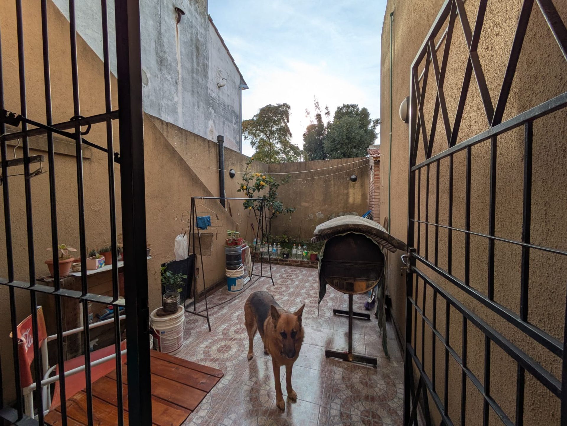 2 Dptos. c/ cochera venta en bloque