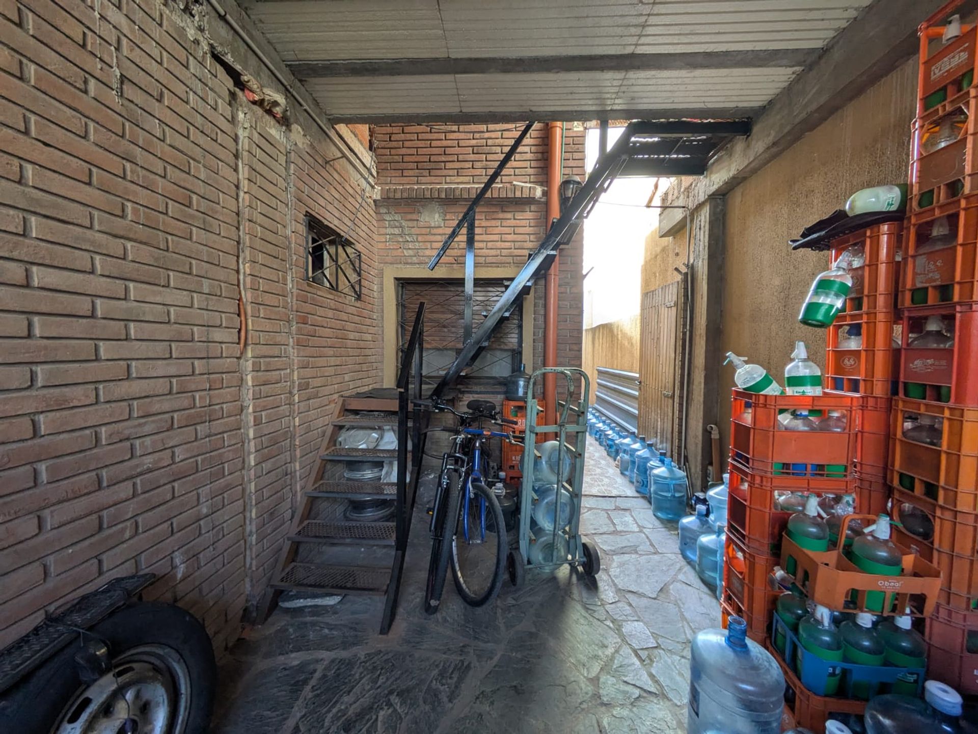 2 Dptos. c/ cochera venta en bloque