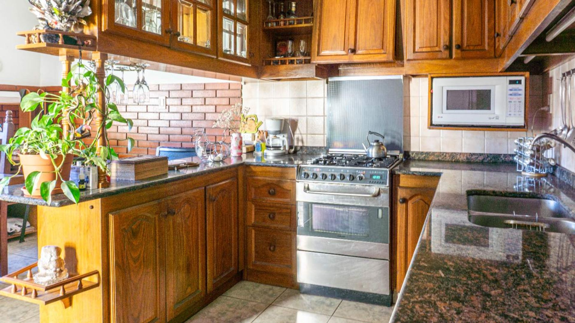 Venta Olivos Casa de 5 ambientes c/ Pileta Quincho