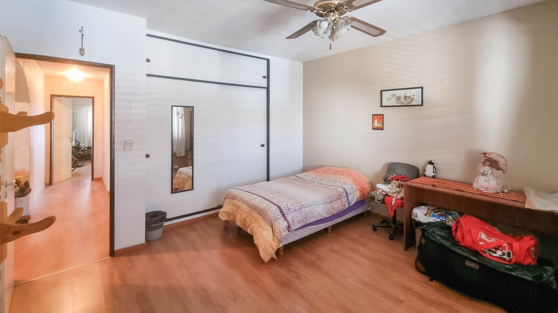 Venta Olivos Casa de 5 ambientes c/ Pileta Quincho