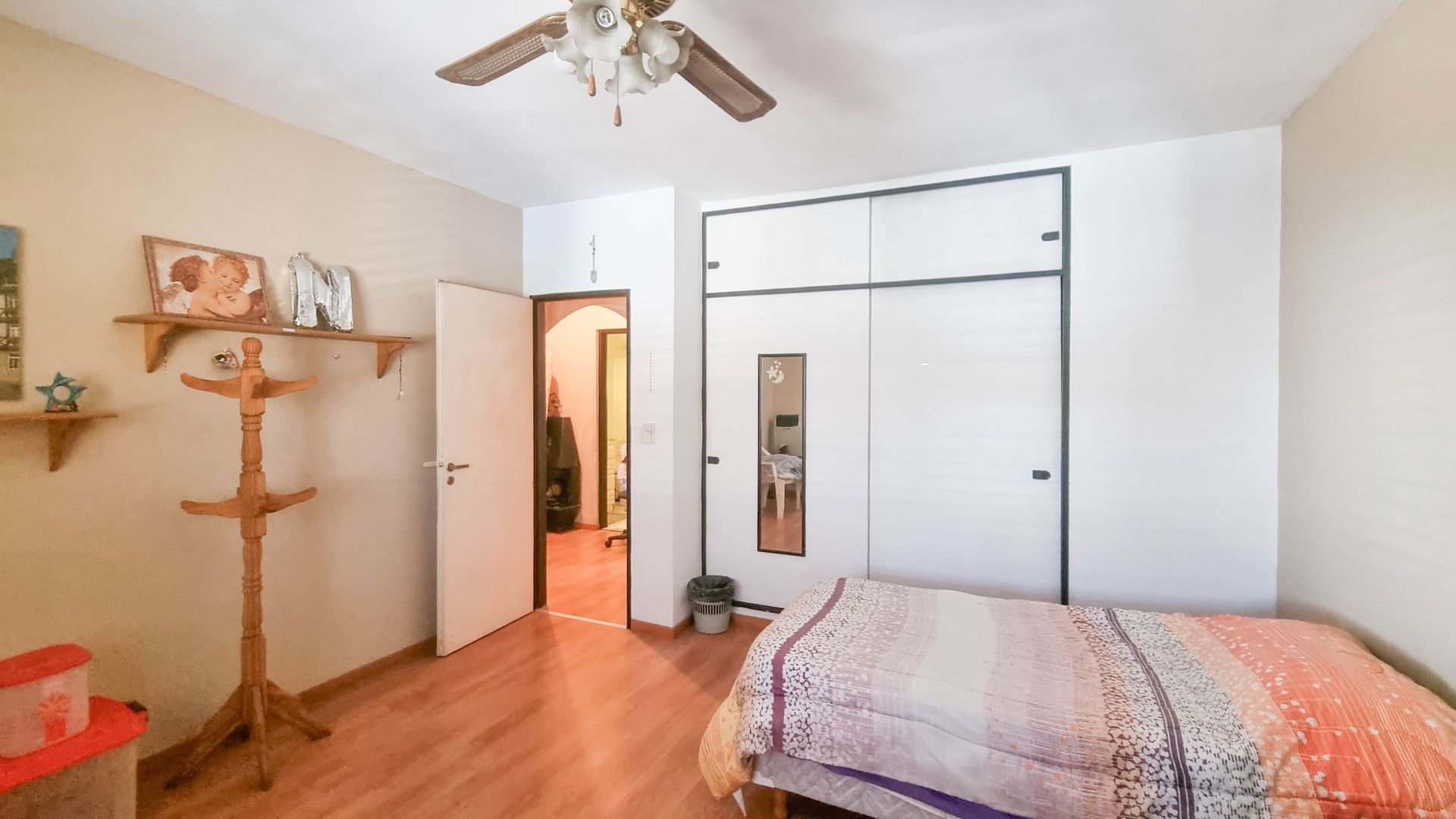 Venta Olivos Casa de 5 ambientes c/ Pileta Quincho