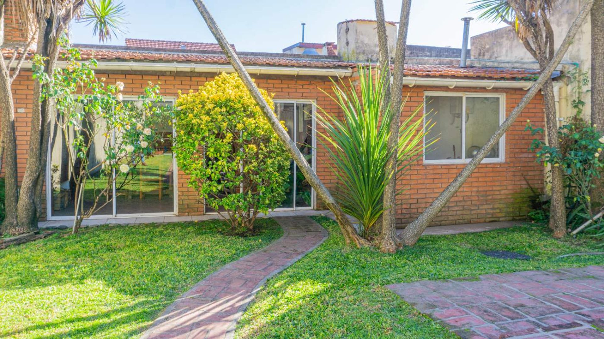 Venta Olivos Casa de 5 ambientes c/ Pileta Quincho