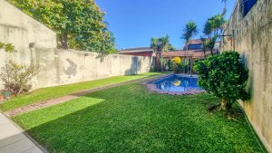 Venta Olivos Casa de 5 ambientes c/ Pileta Quincho