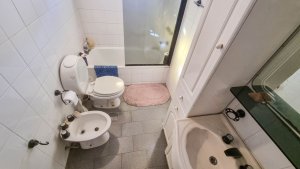 Venta Olivos Casa de 5 ambientes c/ Pileta Quincho