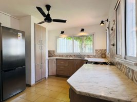 House for Sale Punta Chica Victora with Barbecue and Pool
